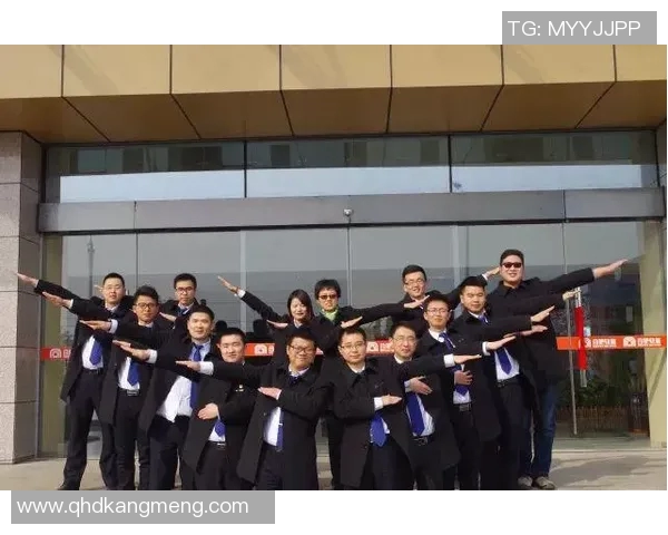 深圳篮球队的比赛经验变革引发热议探索新策略与团队协作的未来发展